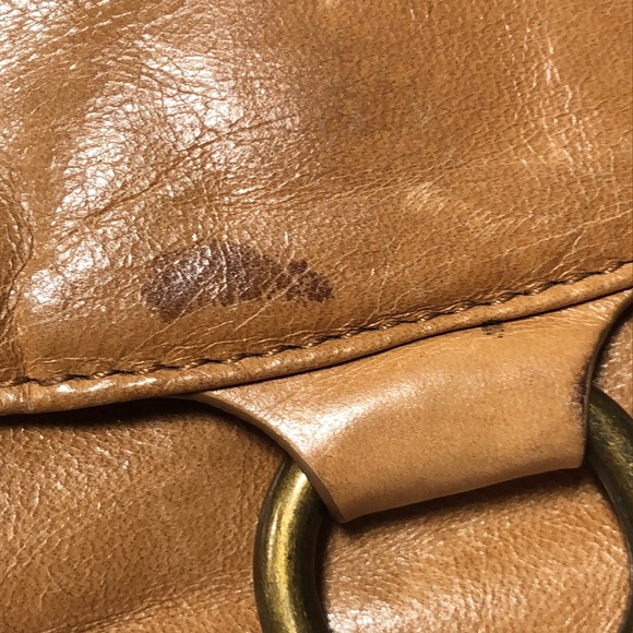 HOBO Tan Purse/Clutch/Wristlet with Chain Strap - Picture 5 of 10